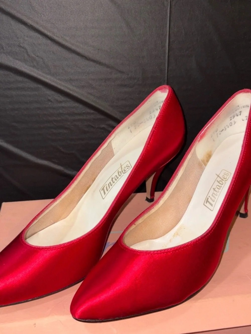 Tintables sleek red